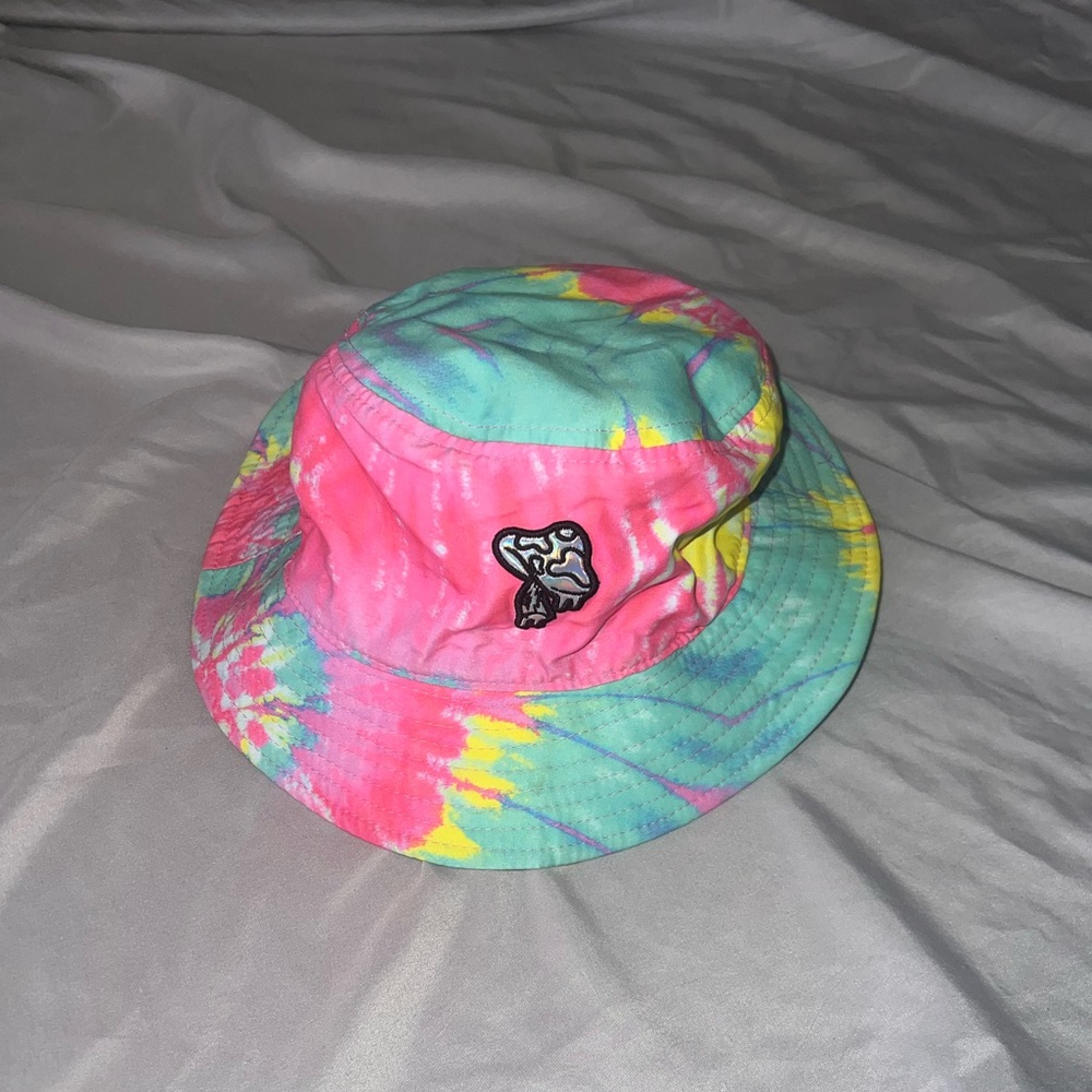 Tie-dye Bucket Hat